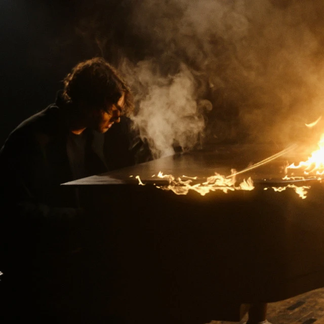 Dean Lewis